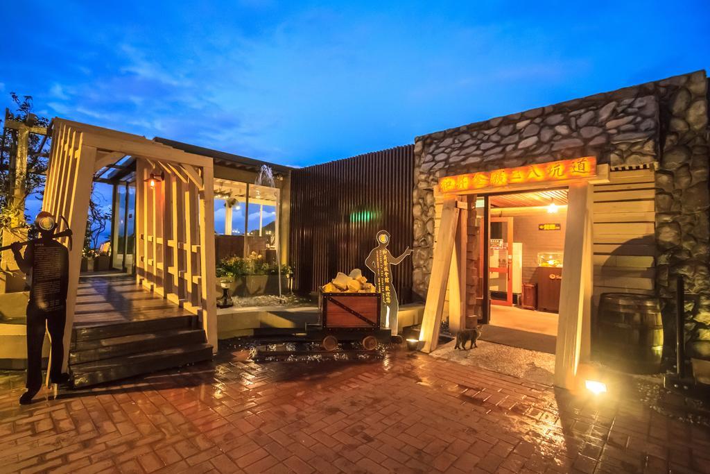 Goldmine Hotel Cửu Phần Ngoại thất bức ảnh